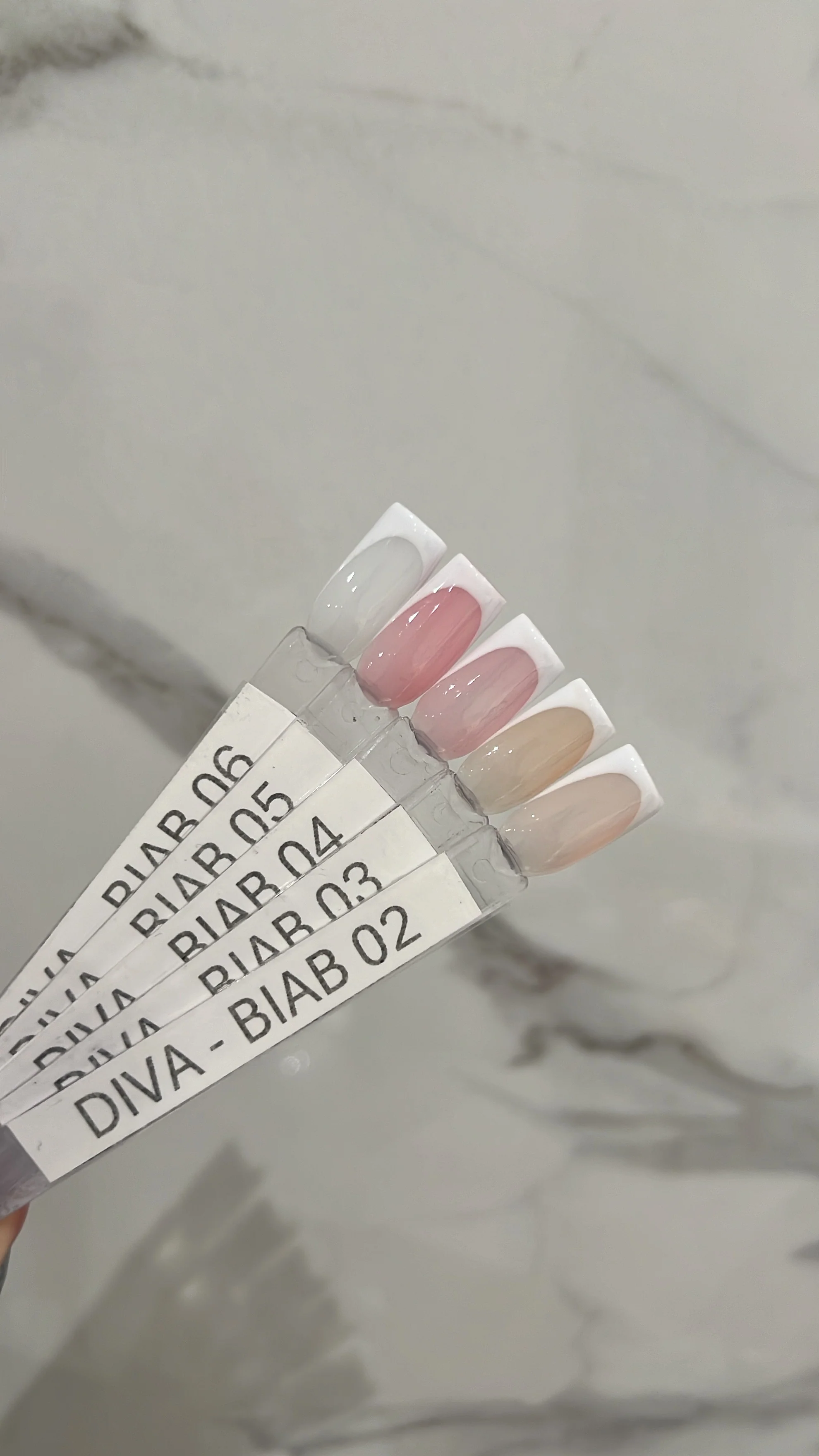 DIVA Builder Gel In A Bottle - Image 3