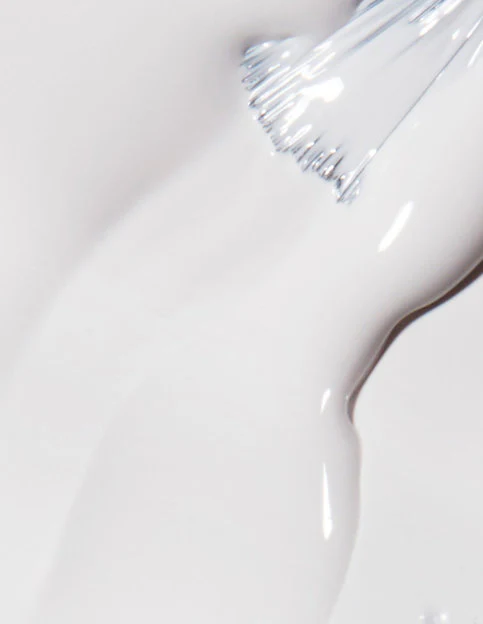 OPI Gel L00 - Alpine Snow - Image 2